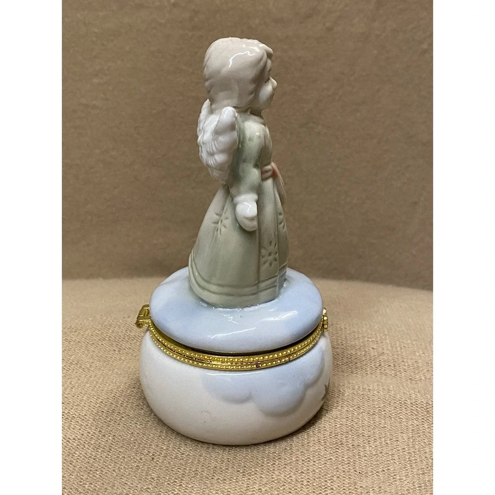 Vintage 1990 Porcelain Angel Girl W Open Arms Trinket Hinged Box Stars & Clouds